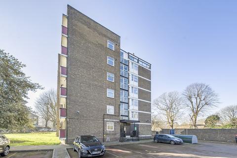 West Drive, London SW16