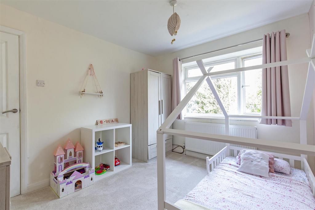 Bedroom 2-2.jpg