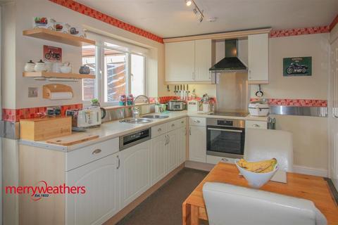 3 bedroom townhouse for sale, Guilthwaite Crescent, Whiston, Rotherham