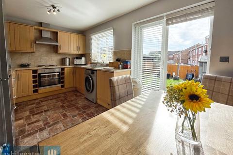 3 bedroom semi-detached house for sale, Carrwood Close, Worsbrough, Barnsley, South Yorkshire, S70