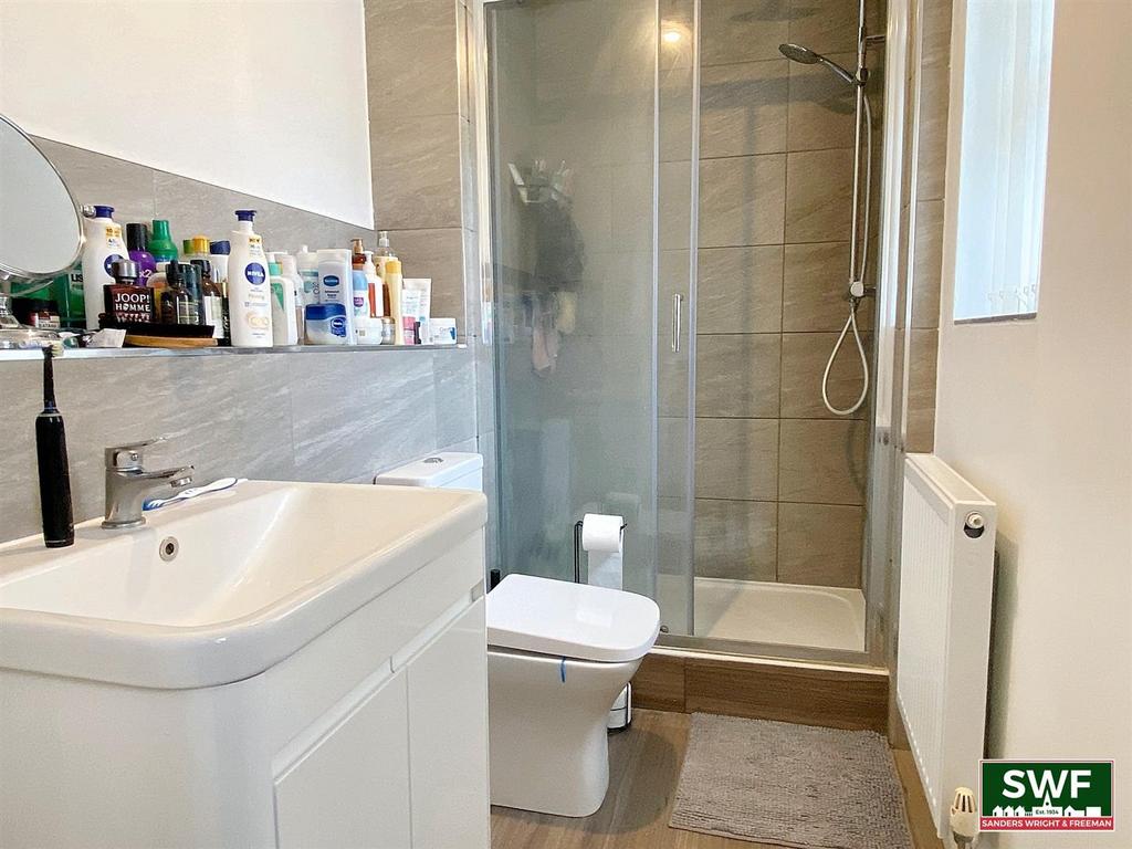 Ensuite.jpg