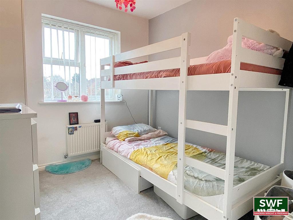 Bed3.jpg