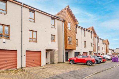 4 bedroom house for sale, Andrew Welsh Way, Arbroath