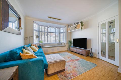 20 Greenway, Chislehurst, BR7 6JE