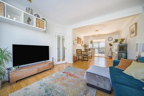 20 Greenway, Chislehurst, BR7 6JE