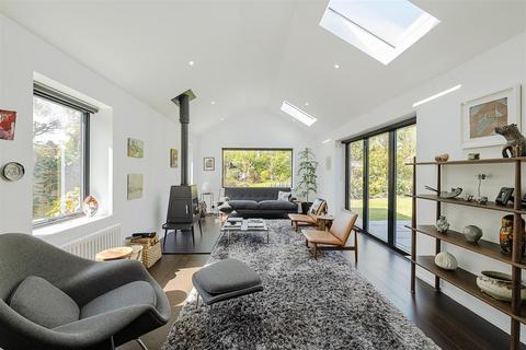 4 bedroom detached bungalow for sale, The Deerings, Harpenden