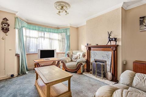 2 Bexhill Close, Feltham, TW13 5EZ