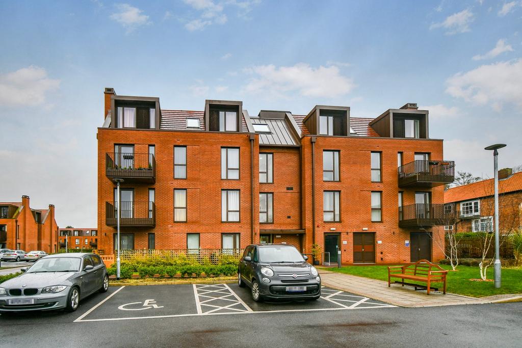 Haxby Road, New Earswick, York, YO32 2 bed apartment for sale - £169,313