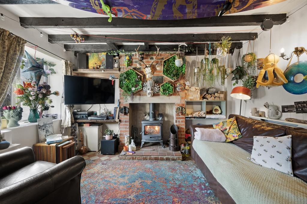 Sitting Room - fireplace.jpg
