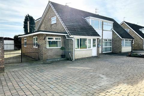 3 bedroom semi-detached house for sale, The Meadows, Howden