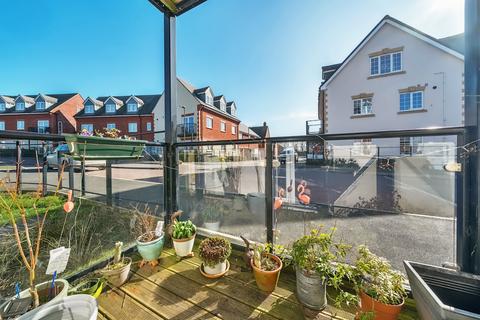 16 Ampthill Way, Faringdon, SN7 7LE