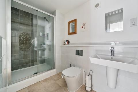 16 Ampthill Way, Faringdon, SN7 7LE