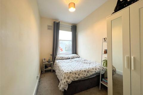 3 bedroom apartment to rent, Tulse Hill, London