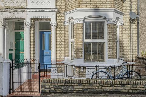 3 bedroom maisonette for sale, Sandmere Road, London, SW4