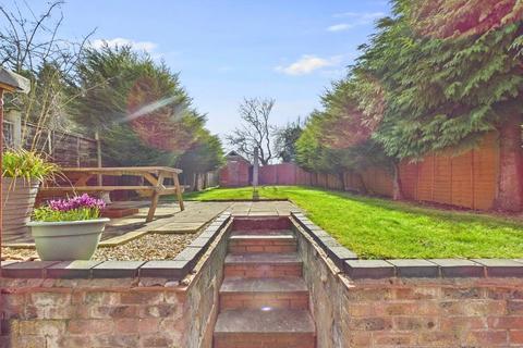 3 bedroom semi-detached house for sale, Sycamore Road, Worcester, Worcestershire, WR4