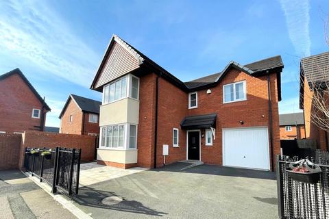 4 bedroom detached house for sale, Brookbank, Leigh