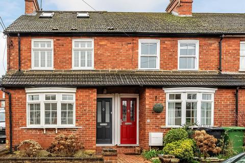 3 bedroom end of terrace house for sale, Holmesdale Road, North Holmwood, Dorking, Surrey, RH5