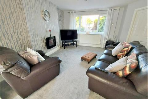 4 bedroom semi-detached house to rent, Greengate Lane, Sheffield, S35 3GR