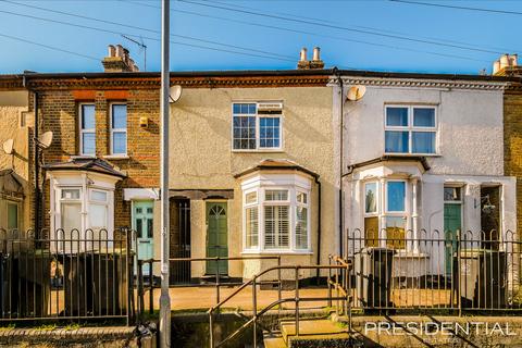 3 bedroom terraced house for sale, Waltham Abbey EN9