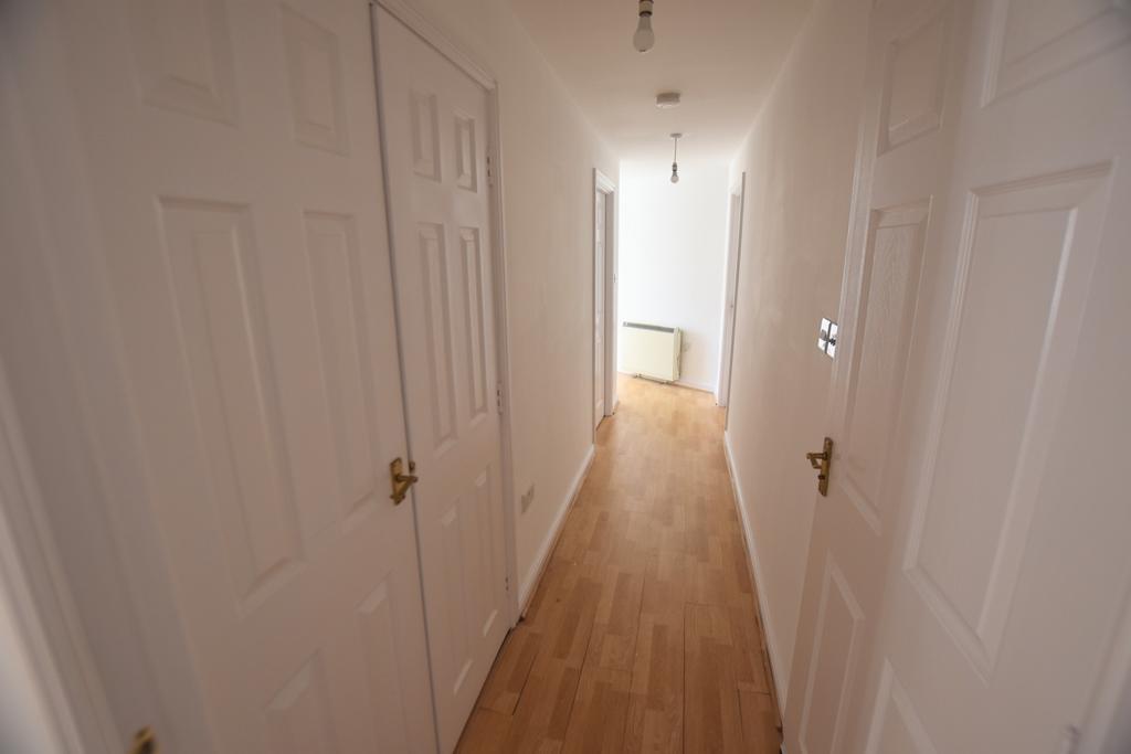 35 Kendall Place hallway