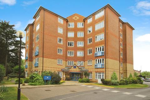 2 bedroom flat for sale, Lindsay Road, Poole, BH13