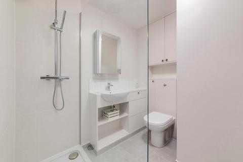 1 bedroom flat for sale, Cannon Street Road, London