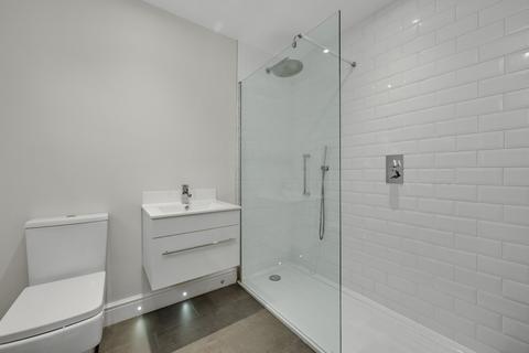 11 Lower Wood Road, Claygate, Esher, KT10 0EU