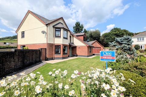 4 bedroom detached house for sale, Bronwydd , Carmarthen, Carmarthenshire.