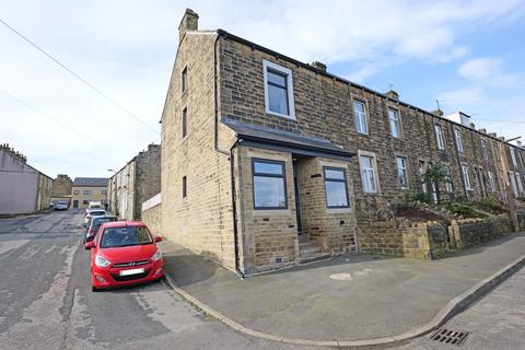 3 bedroom end of terrace house for sale, Valley Road, Barnoldswick, BB18