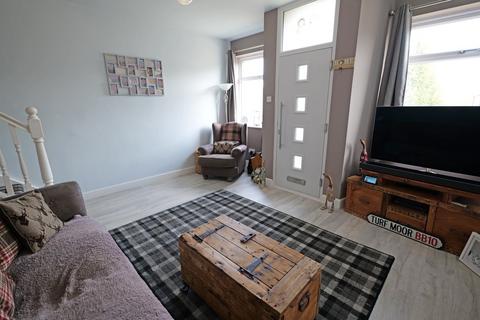 3 bedroom end of terrace house for sale, Valley Road, Barnoldswick, BB18