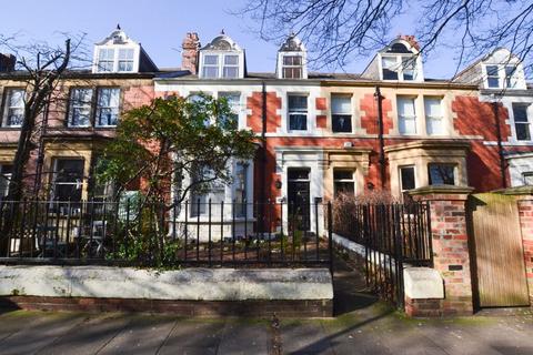 undefined, West Avenue, Gosforth, Newcastle Upon Tyne