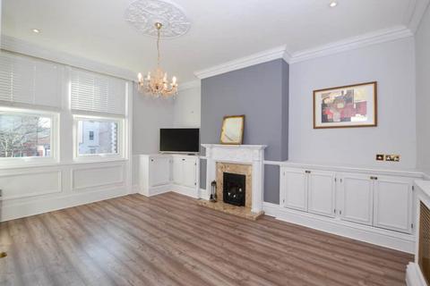 undefined, West Avenue, Gosforth, Newcastle Upon Tyne