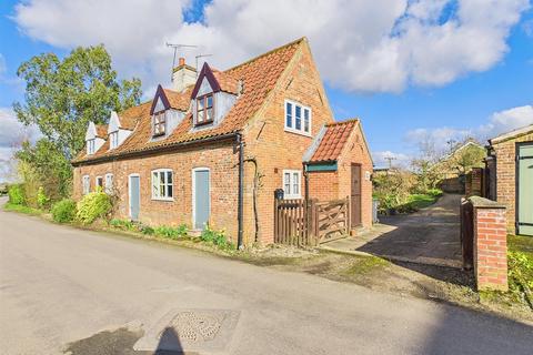 3 bedroom semi-detached house for sale, Burgh Lane, Mattishall