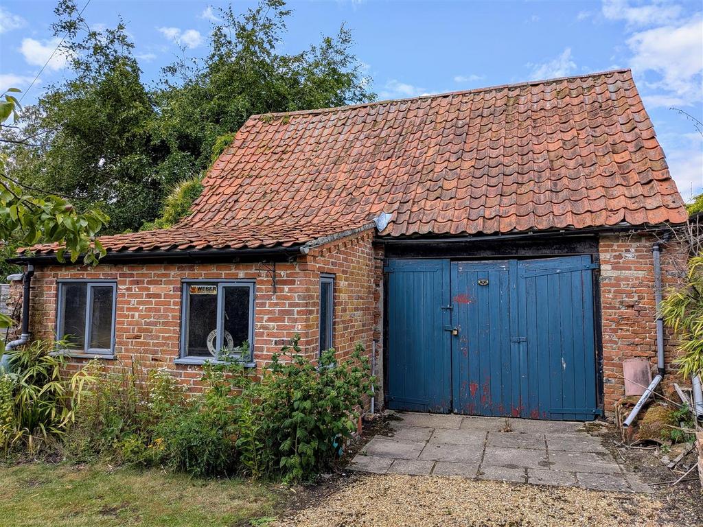 Outbuilding