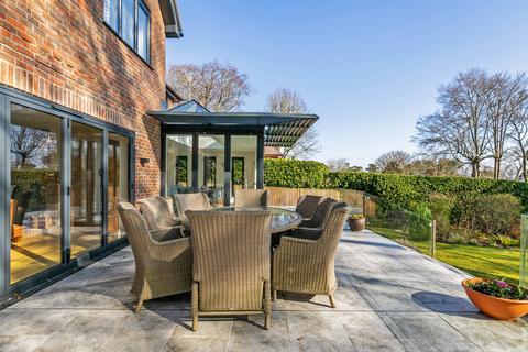 Crantock Lanham Lane, Winchester, SO22 5JS