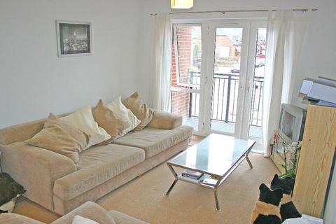 1 bedroom flat to rent, Beaumont Court, Abercromby Avenue, High Wycombe, HP12