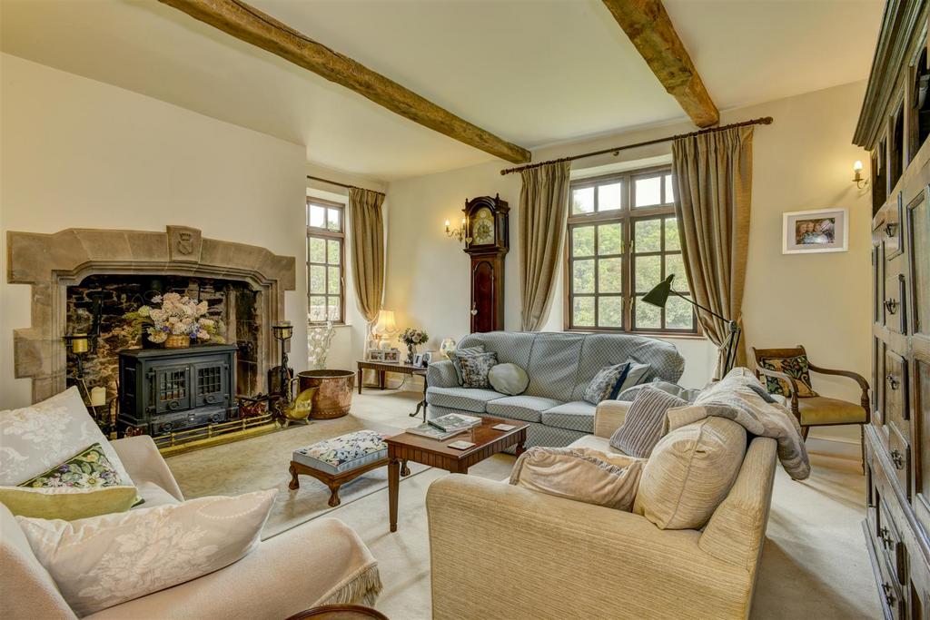 DSC8863 4 5 6 8 Interior01.JPG