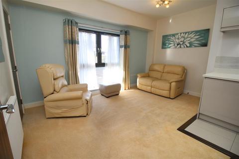 1 bedroom flat to rent, New Orchard, Poole