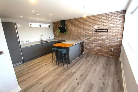 2 bedroom barn conversion to rent, Massey Brook Lane, Lymm