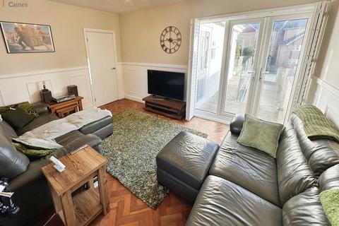 4 bedroom detached house for sale, West Road, Bridgend, Bridgend County. CF31 4HQ