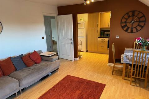 2 bedroom apartment to rent, St Francis Close, Sandygate, Sheffield