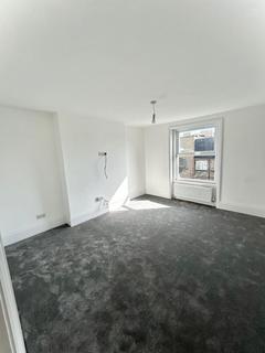 2 bedroom flat to rent, Seven Sisters Road, N7