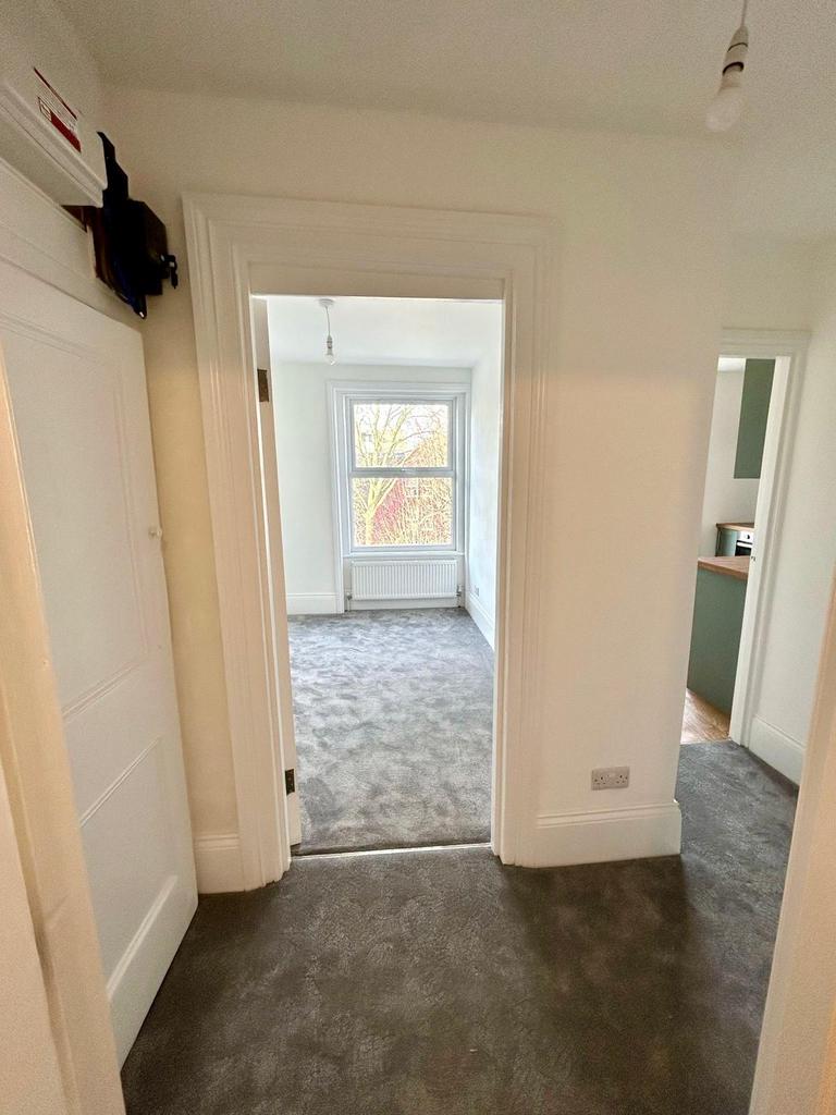 Hallway / Entrance