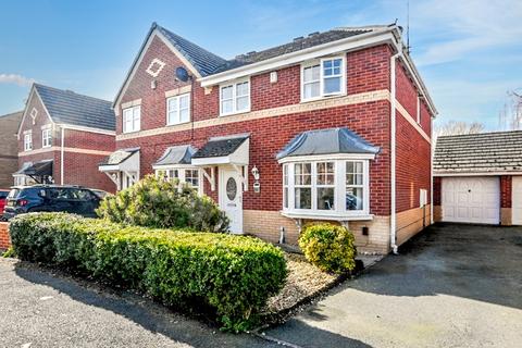 3 bedroom semi-detached house for sale, Marlowe Road, Rudheath