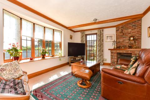 4 bedroom detached house for sale, Farthings Way, Totland Bay, Isle of Wight