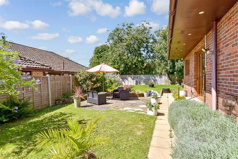 4 bedroom detached house for sale, Farthings Way, Totland Bay, Isle of Wight