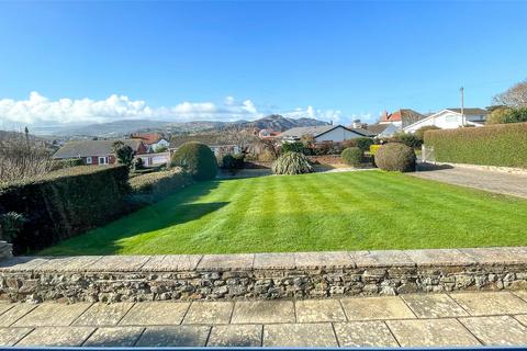 4 bedroom bungalow for sale, Overlea Crescent, Conwy, LL31