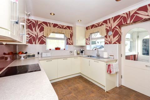 4 bedroom bungalow for sale, Overlea Crescent, Conwy, LL31