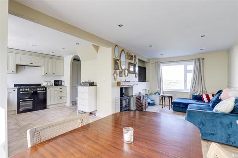 3 bedroom terraced house for sale, Besecar Avenue, Gedling NG4