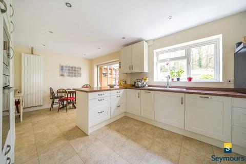 4 bedroom semi-detached house for sale, Gosden Hill Road, Surrey GU4